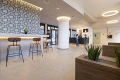 04-Reception